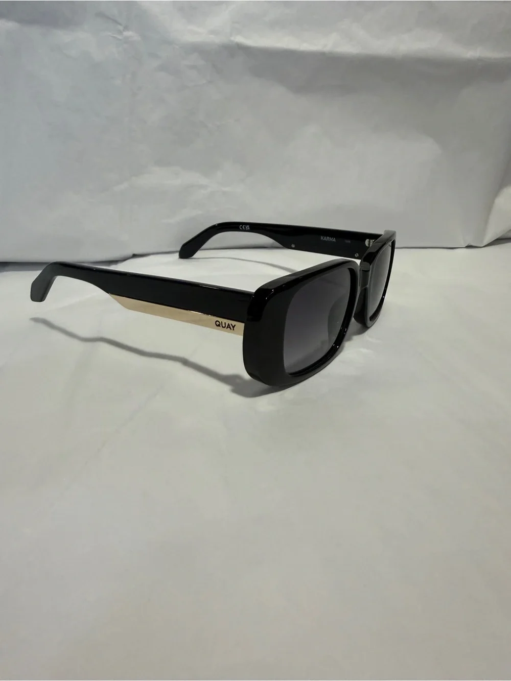 Quay Australia brand new
